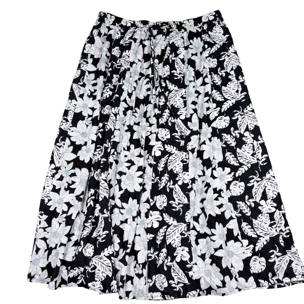 Pleated midi skirt Intro Love The Fit Black White Floral Beaded Tassel 16W boho